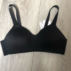 NWT- Hold True Bra size 34B
